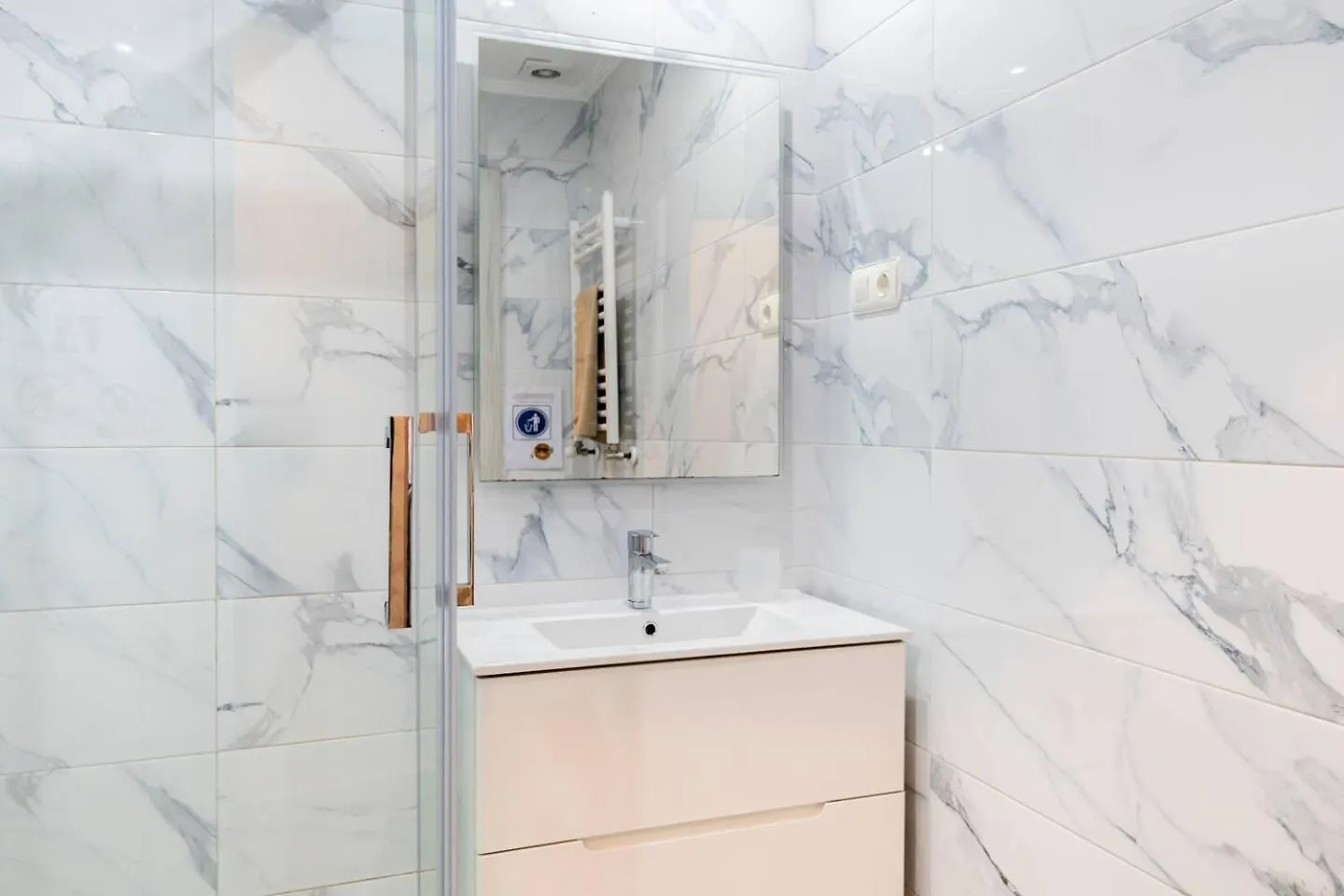 Apartamento Amplio, Luminoso Y Moderno Cerca Del Casco Viejo Bilbao 0*,